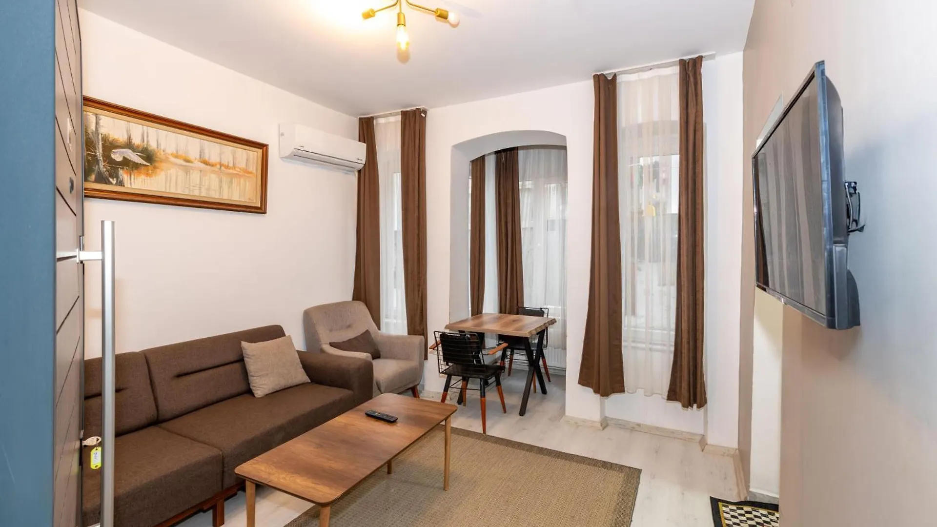 Rest At Home Istanbul Apartment